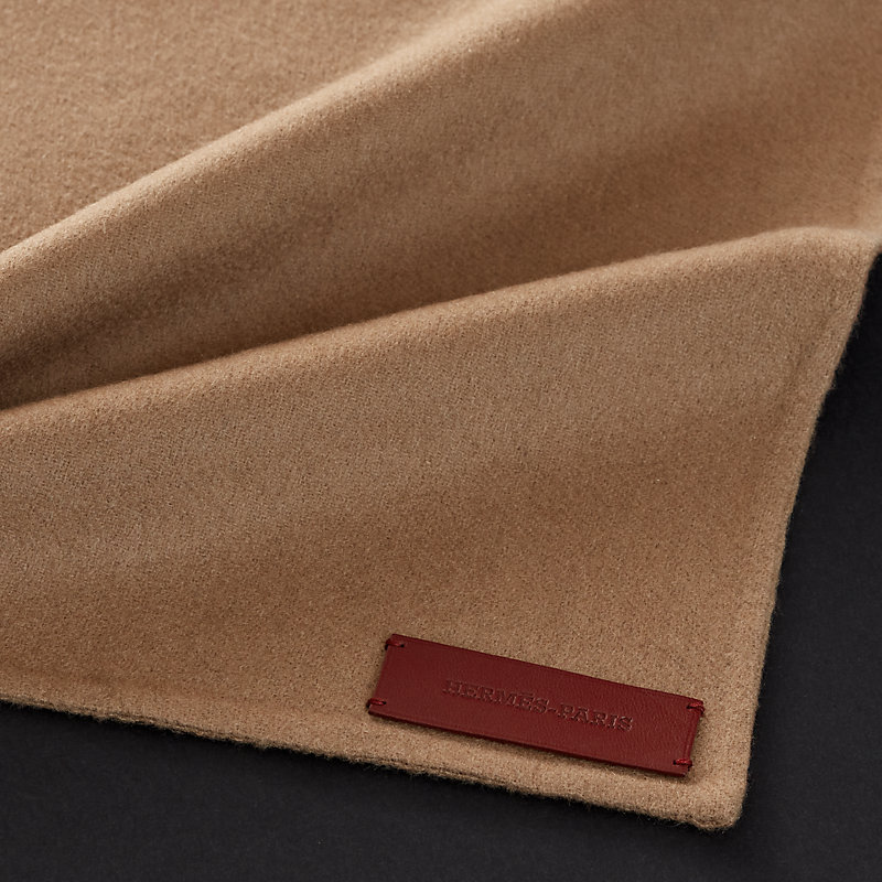 Trompe l'Oeil stole | Hermès Finland
